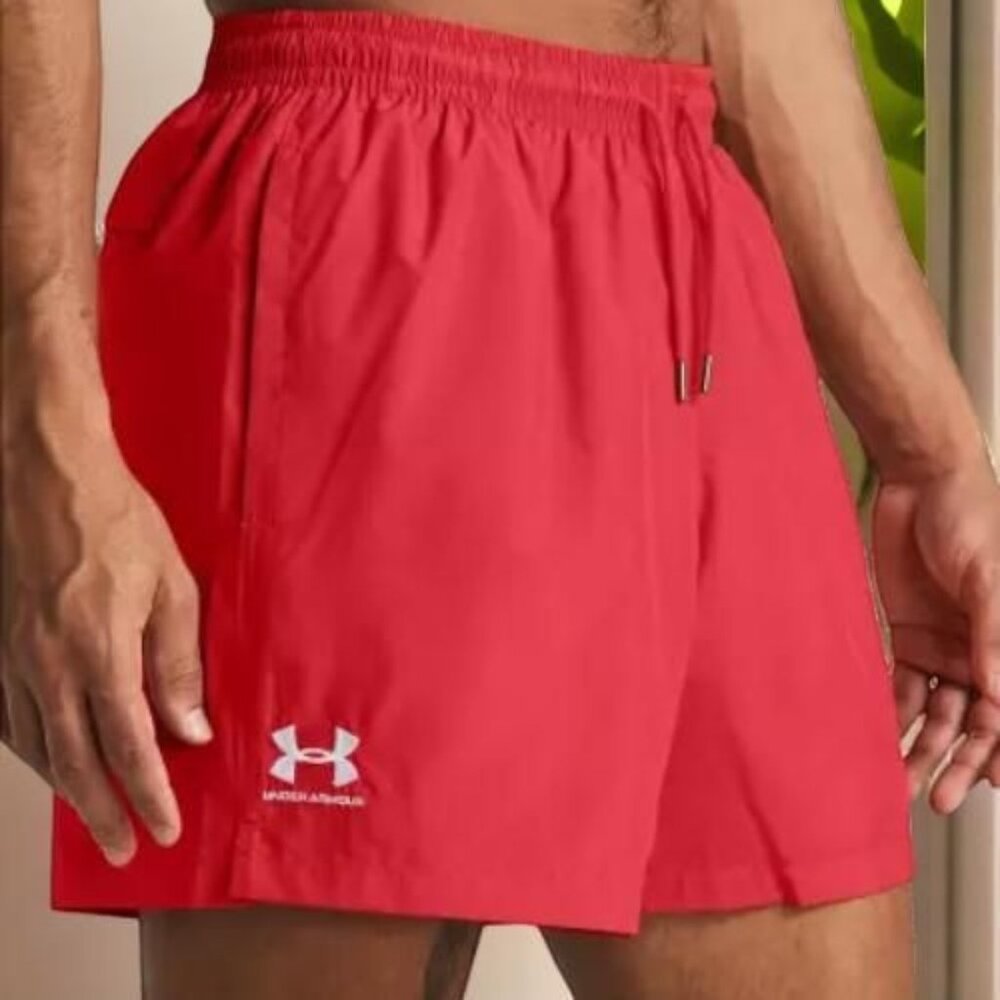 Under Armour Men’s Red Drawstrings Athletic Performance Bottoms Shorts NWT